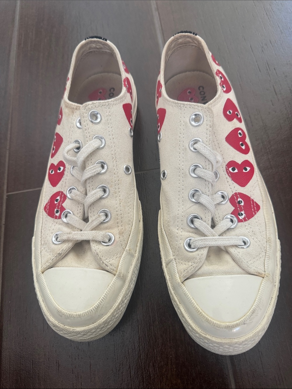 Authentic PLAY Commes De Garçons x Converse Collab Sneaker